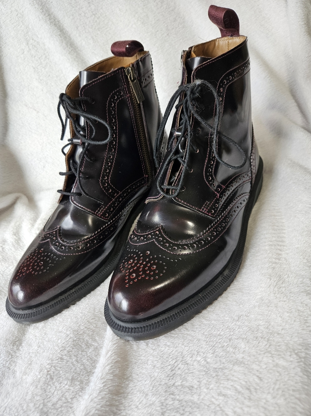 NEW Women's Dr. Martens Delphine Wingtip Plum Burgandy Boots Size 11